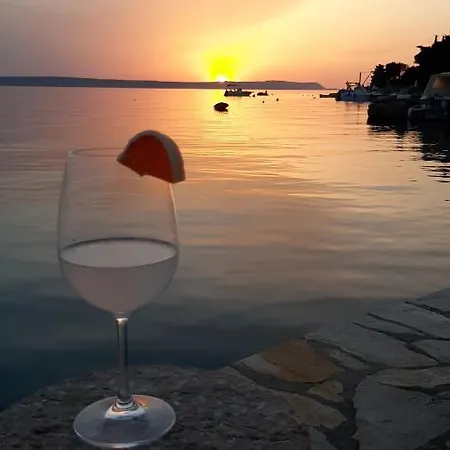 Apartment With Sea View Starigrad Paklenica Exterior foto