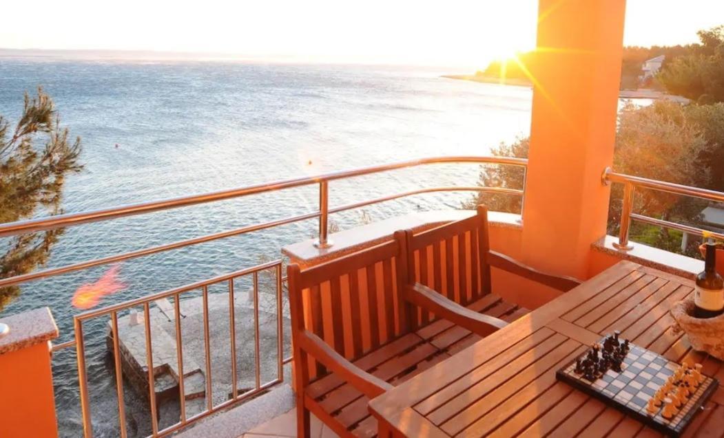 With Sea View Apartment *